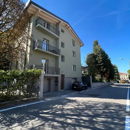 Marilena 卡斯特努沃德加尔达